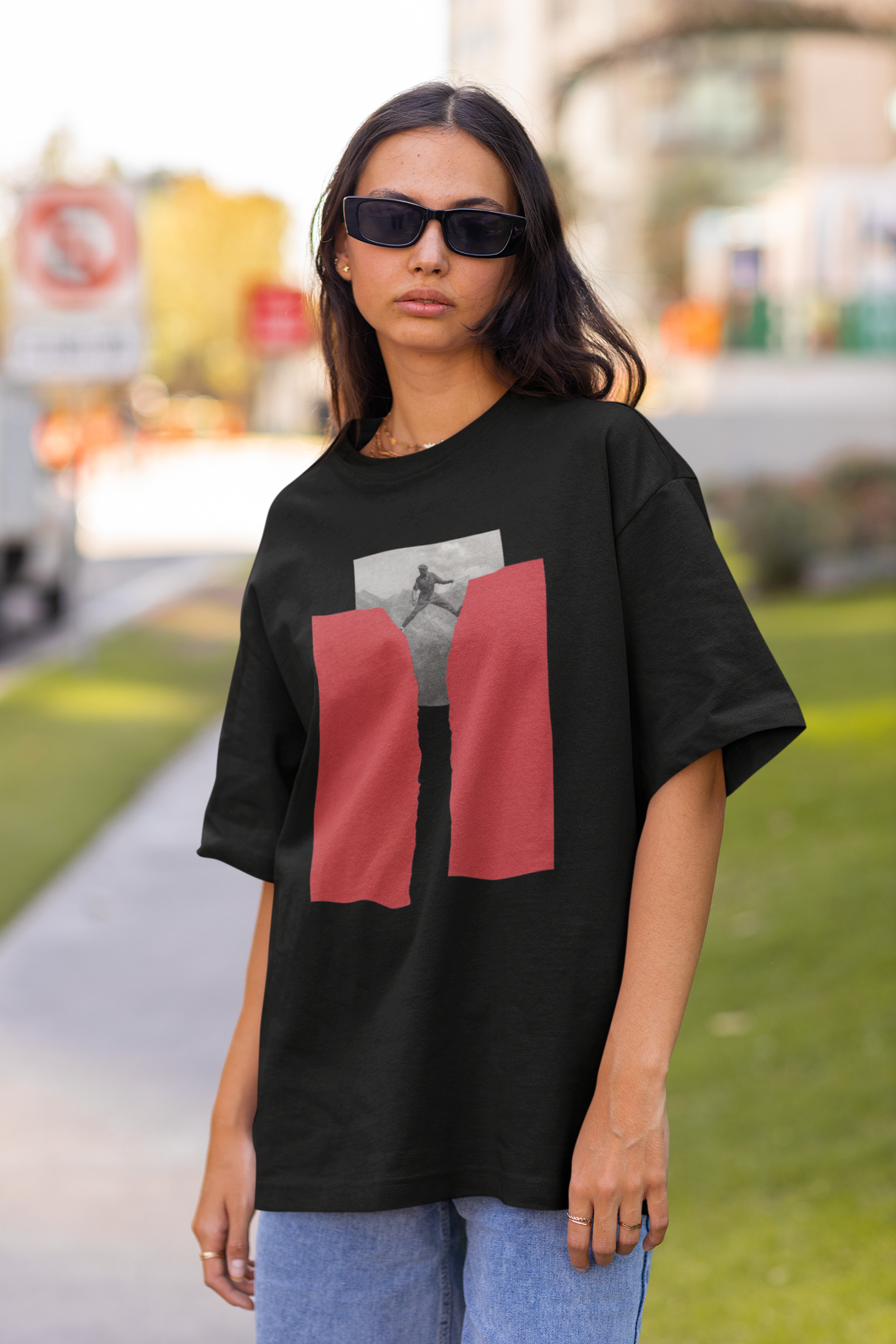 Geometry of Survival Tee